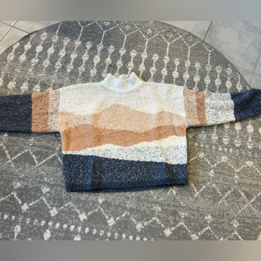Very very soft sweater.